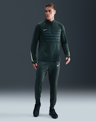 Reviews: Nike Academy Winter Warrior Men's Therma-FIT 1/2-Zip